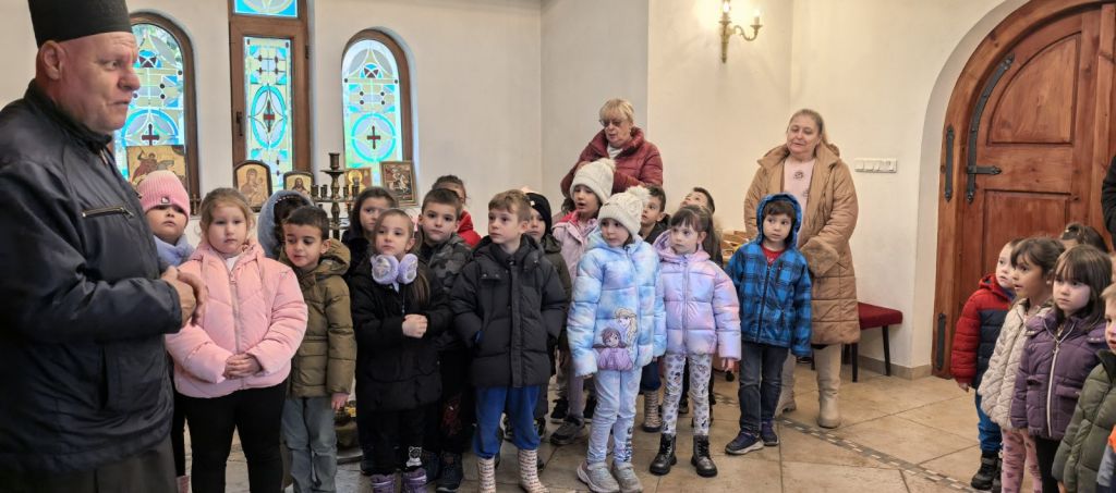 Кратко пътешествие до параклиса в любимото ни село!